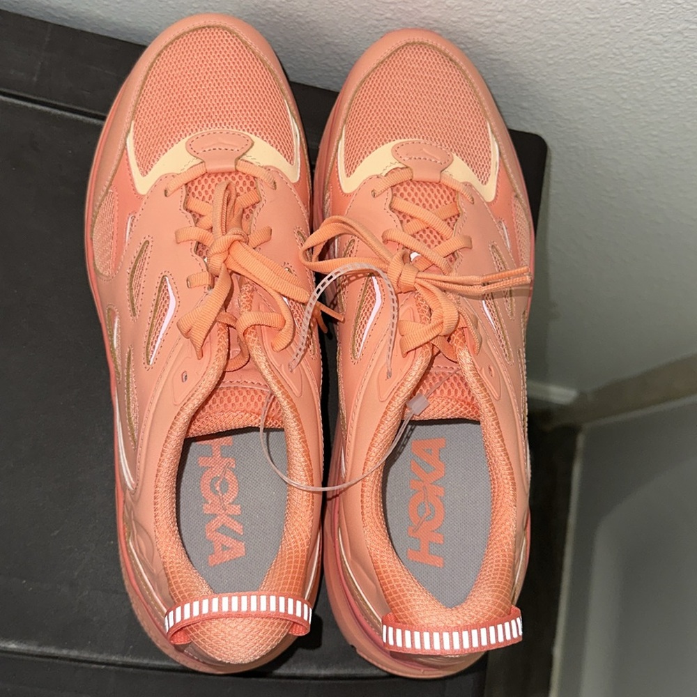 HOKA NEW , size 13W, 12M, very comfy, last one! F20024D